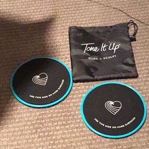 Tone it Up slide-and- sculpt